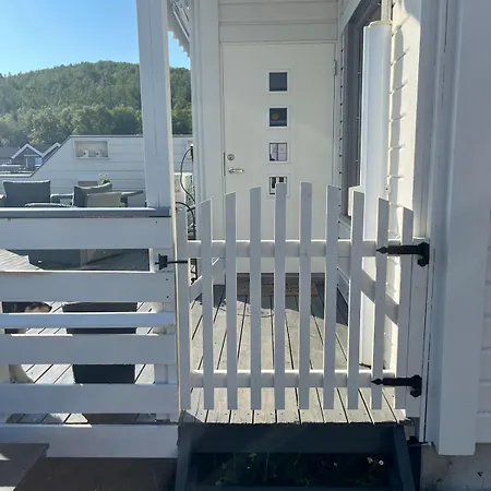 Nyaraló Sjohus Med En Praktfull Utsikt *