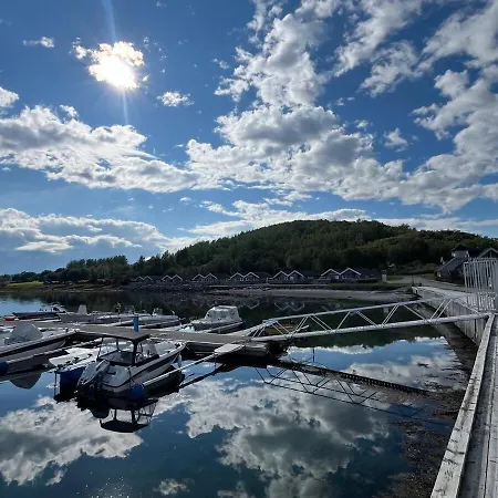 Sjohus Med En Praktfull Utsikt Nyaraló
