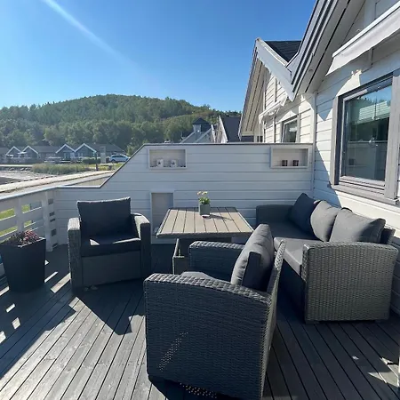 Sjohus Med En Praktfull Utsikt * Bodø